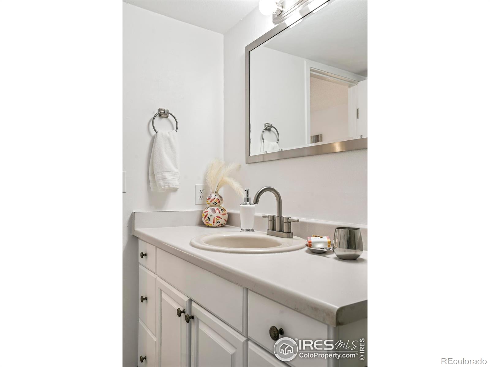 MLS Image #18 for 600  manhattan drive,boulder, Colorado