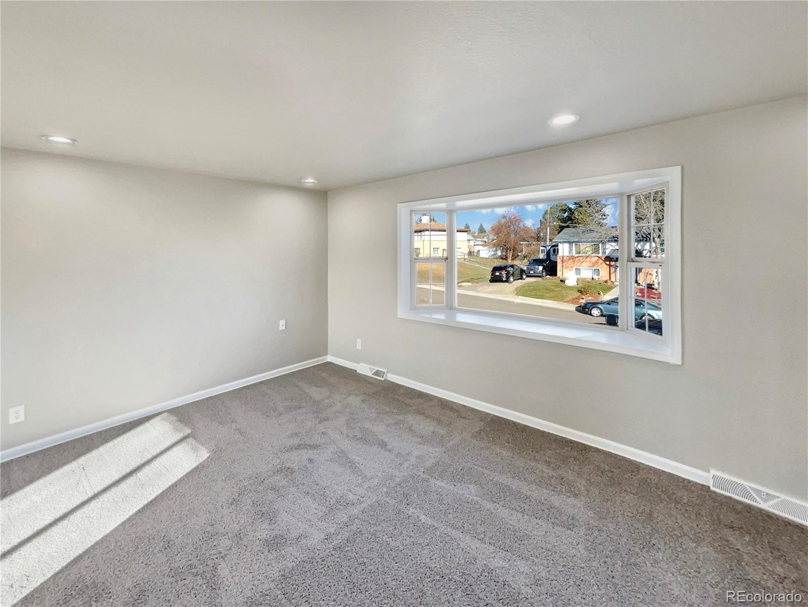 MLS Image #15 for 9709  covey court,denver, Colorado