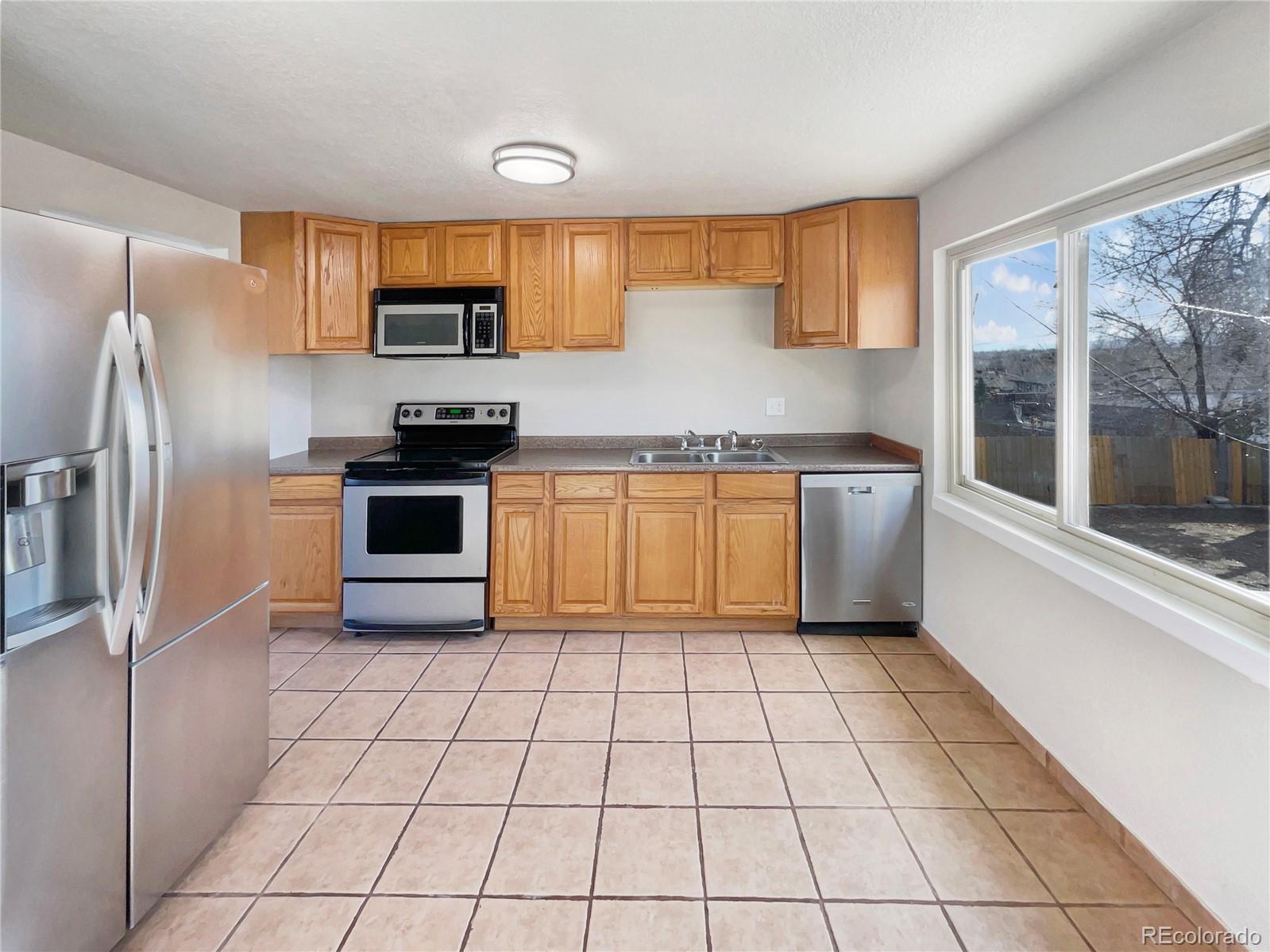 MLS Image #5 for 9709  covey court,denver, Colorado