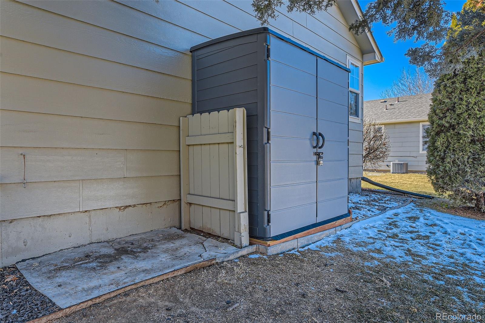 MLS Image #29 for 15843 e 13th avenue,aurora, Colorado