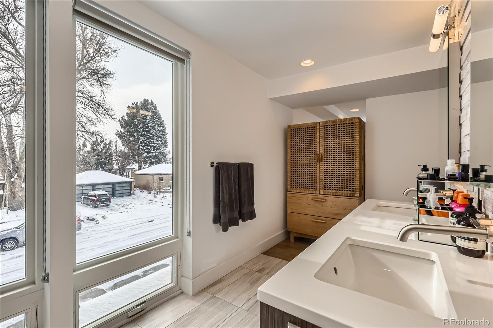 MLS Image #15 for 3915 w byron place,denver, Colorado