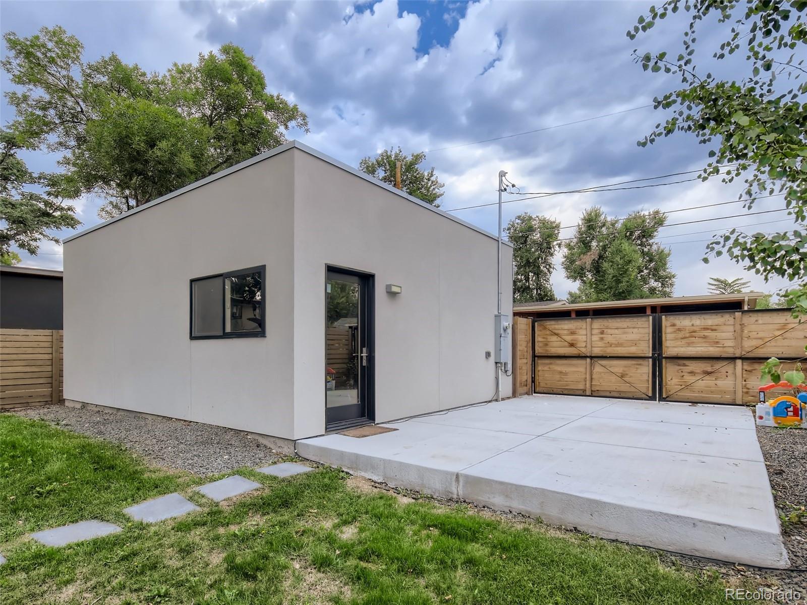 MLS Image #28 for 3915 w byron place,denver, Colorado