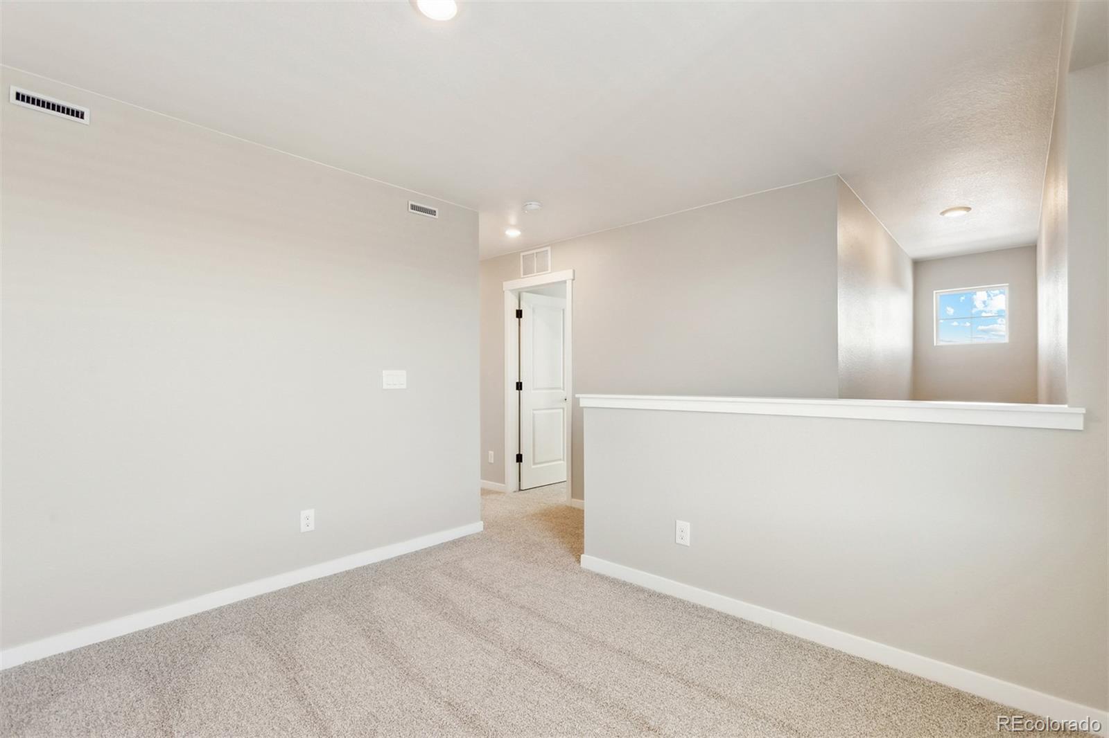 MLS Image #4 for 9456  yampa court,commerce city, Colorado