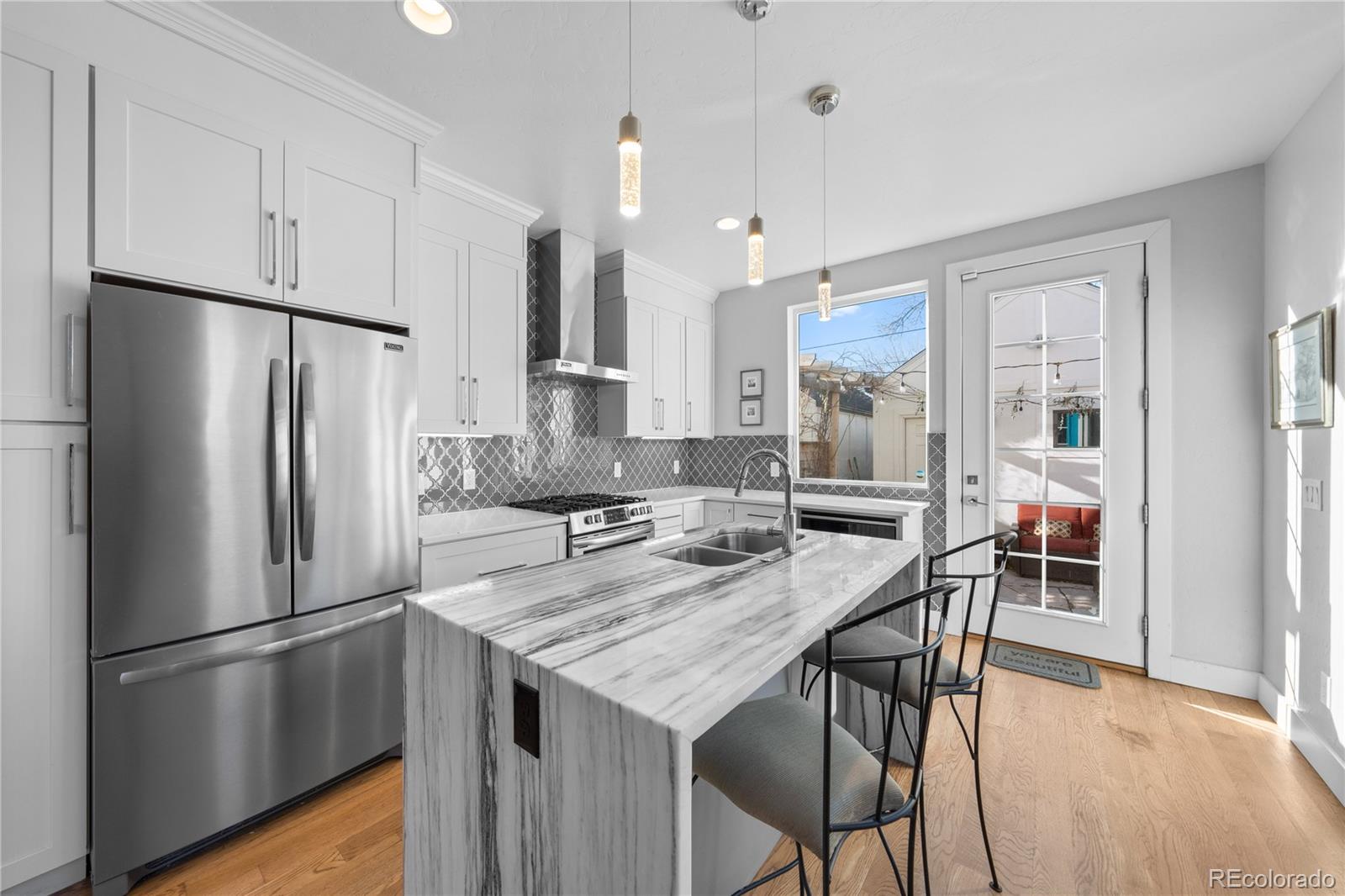 MLS Image #3 for 2257 s high street,denver, Colorado