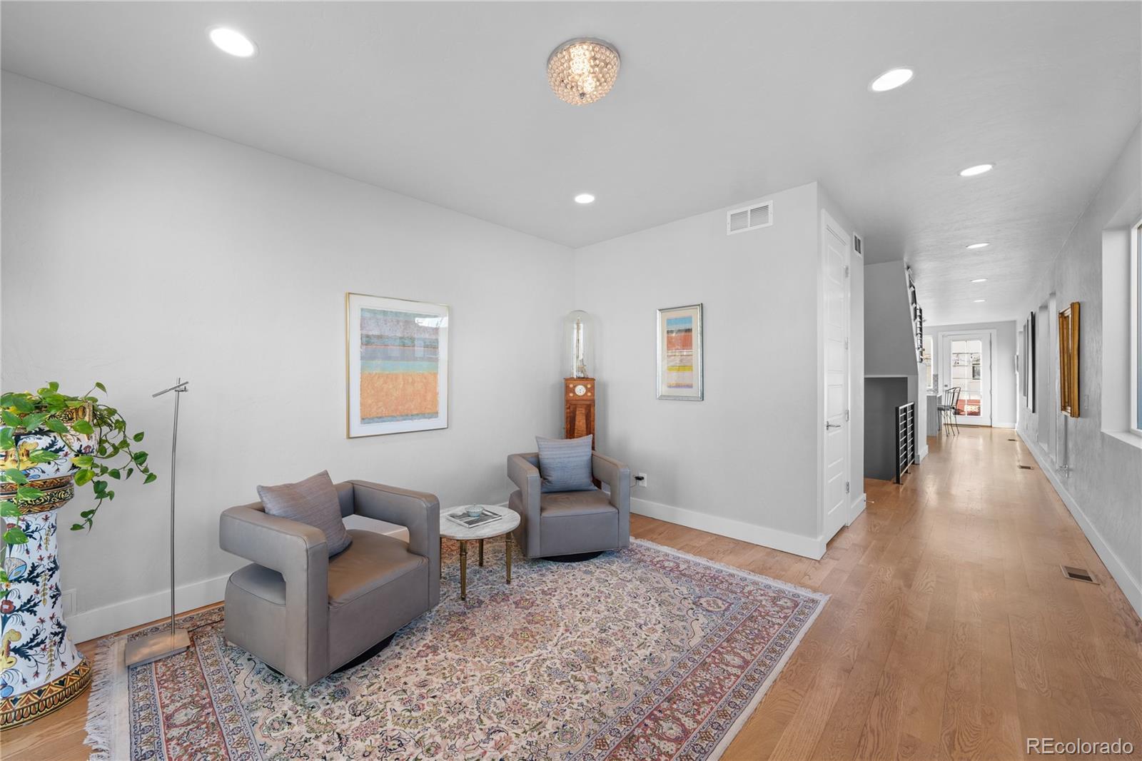 MLS Image #5 for 2257 s high street,denver, Colorado