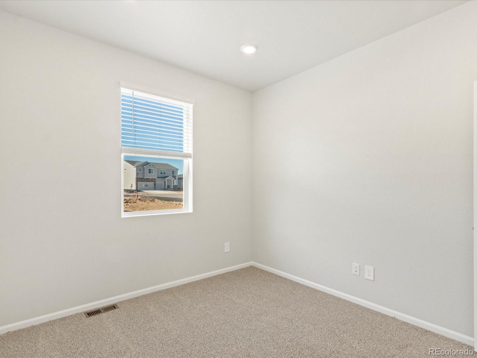 MLS Image #35 for 1123  gunnison river drive,windsor, Colorado