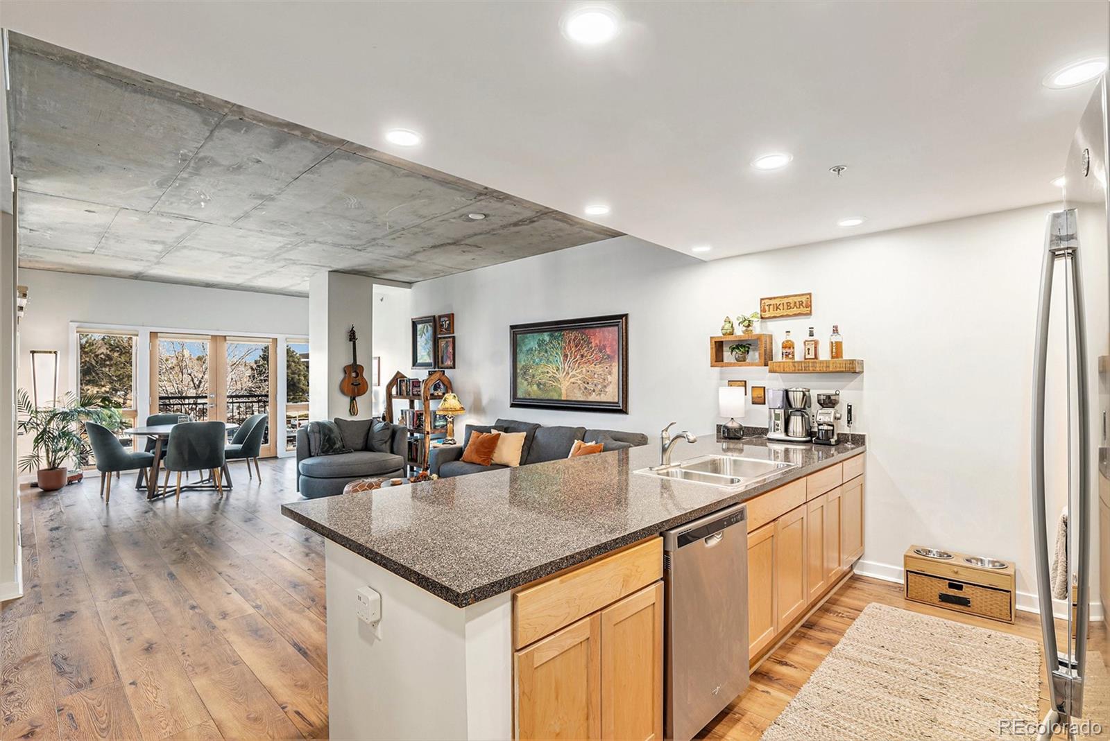 MLS Image #10 for 275 s harrison street,denver, Colorado