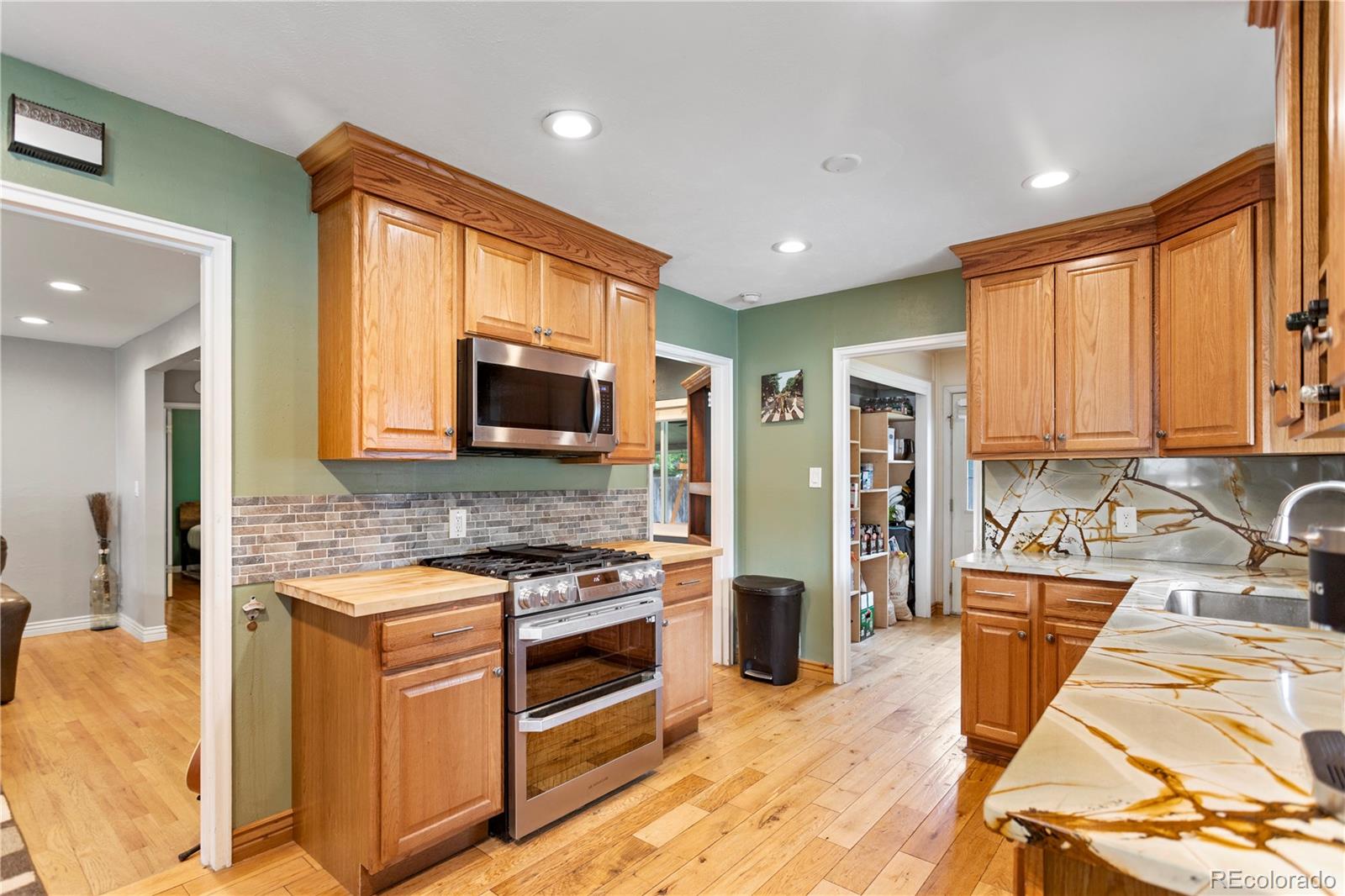 MLS Image #11 for 2680 s garfield circle,denver, Colorado