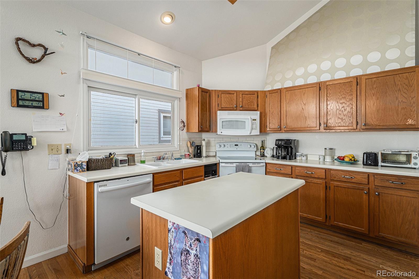 MLS Image #11 for 2586 s independence court,lakewood, Colorado