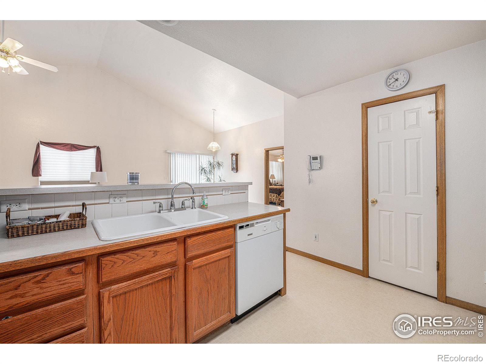 MLS Image #5 for 302  victoria street,berthoud, Colorado