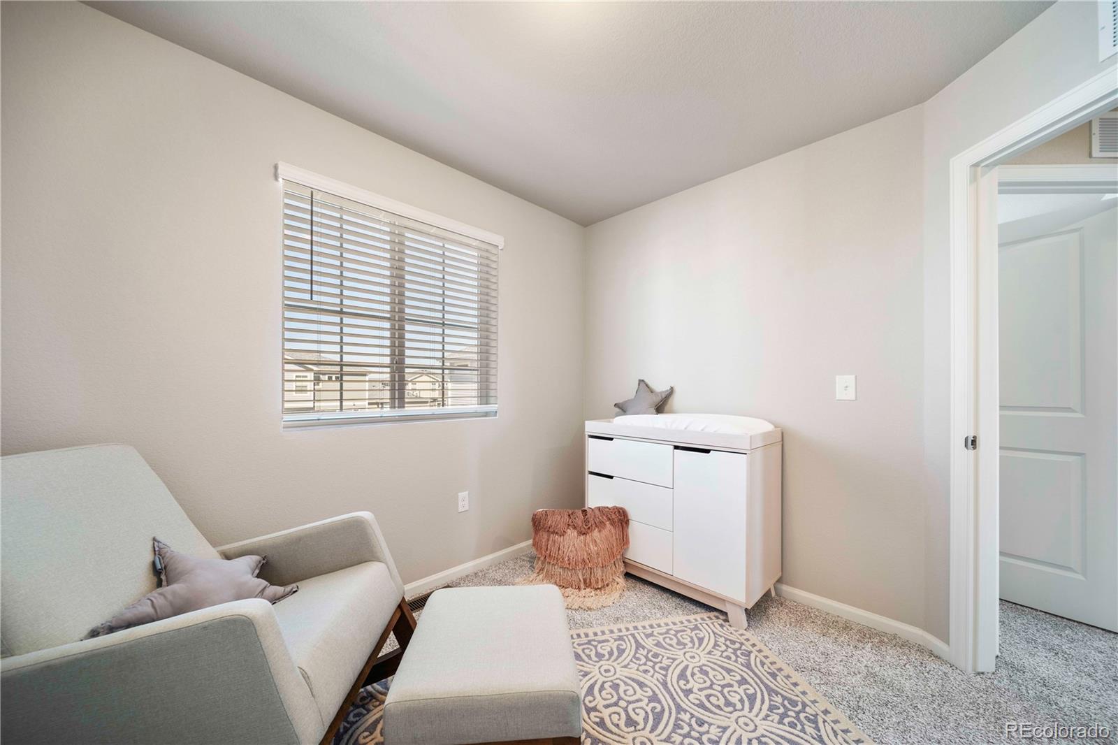 MLS Image #15 for 22042 e 38th place,aurora, Colorado