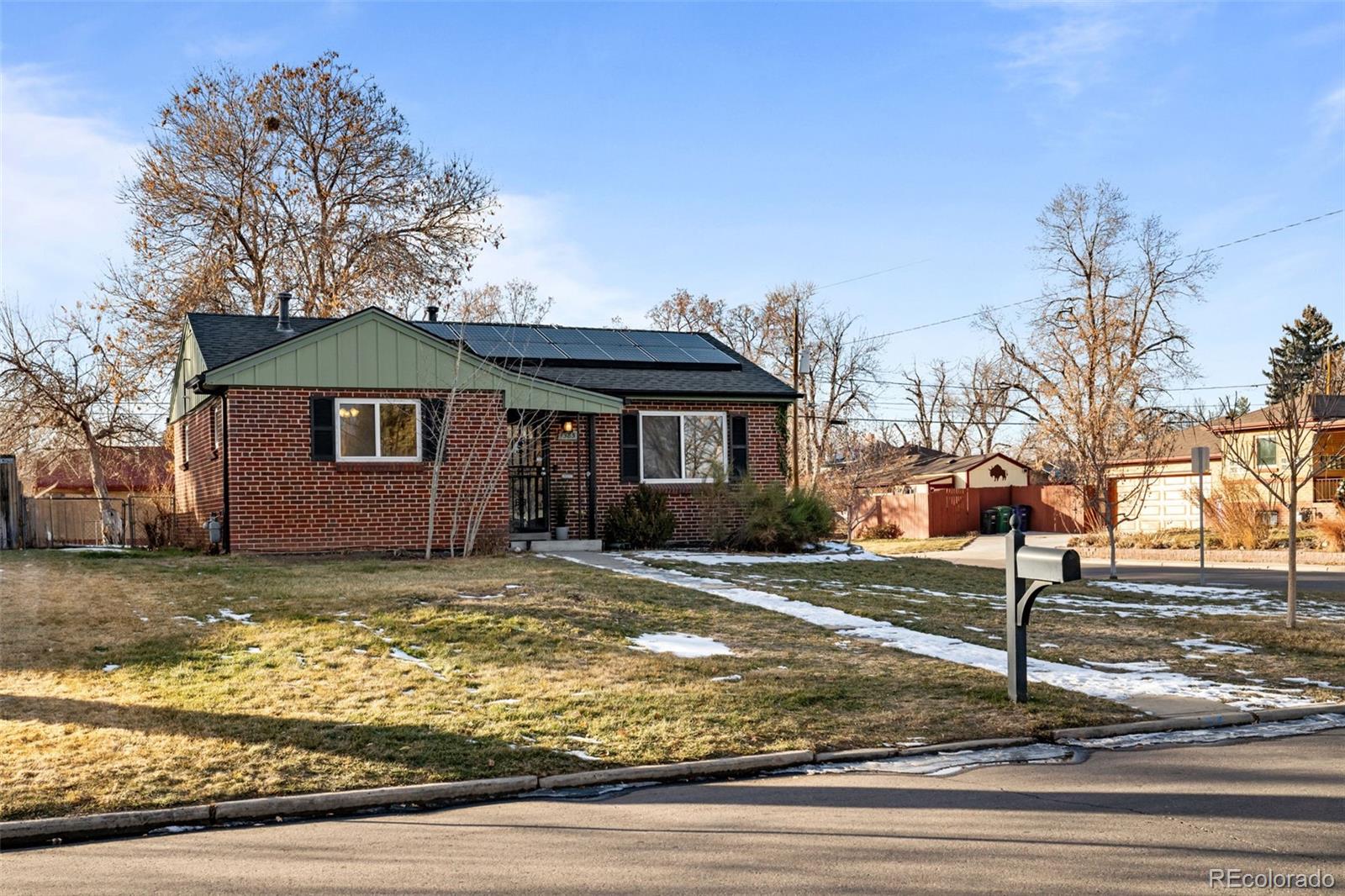 MLS Image #2 for 1585  roslyn street,denver, Colorado