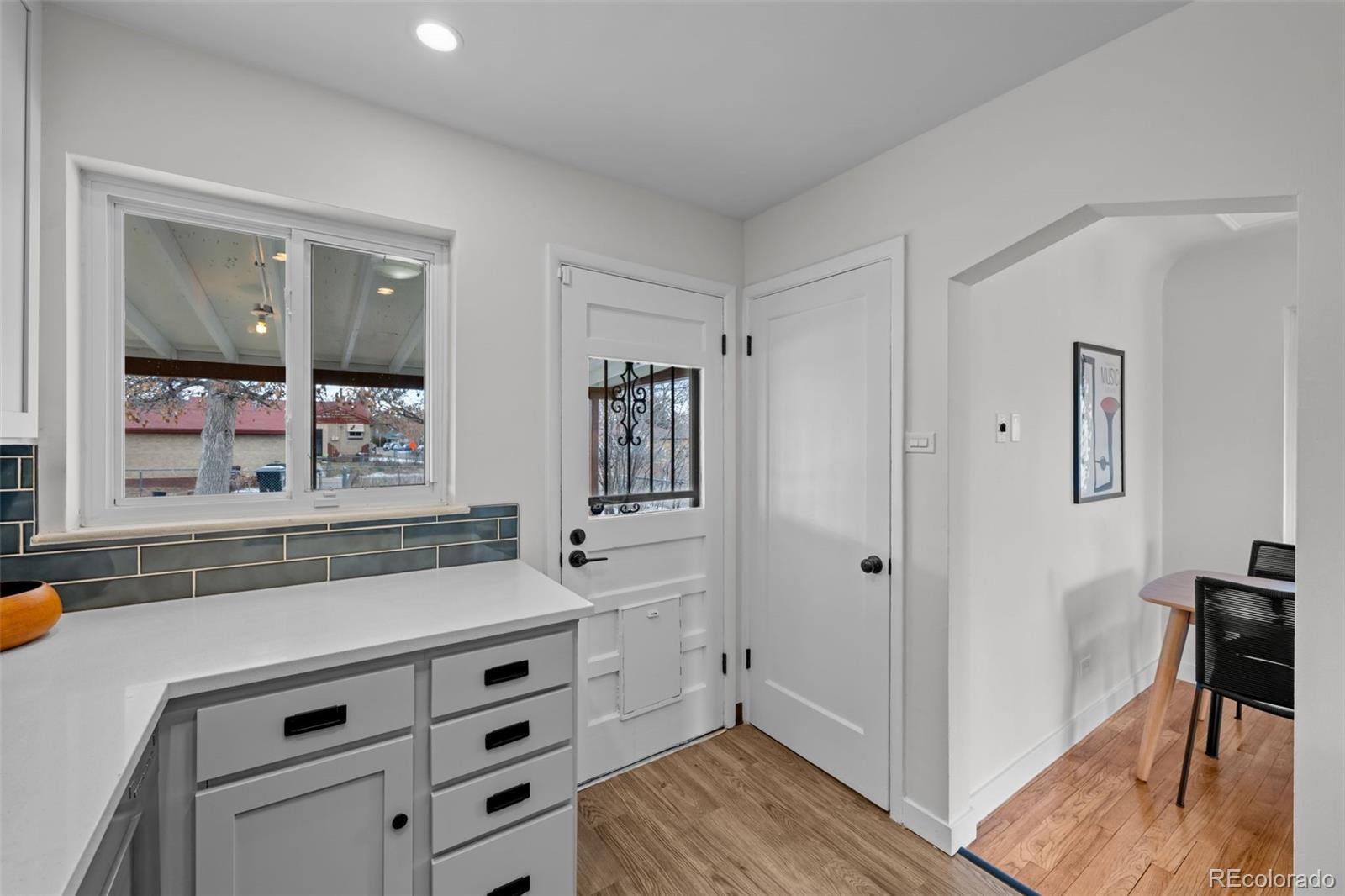 MLS Image #20 for 1585  roslyn street,denver, Colorado