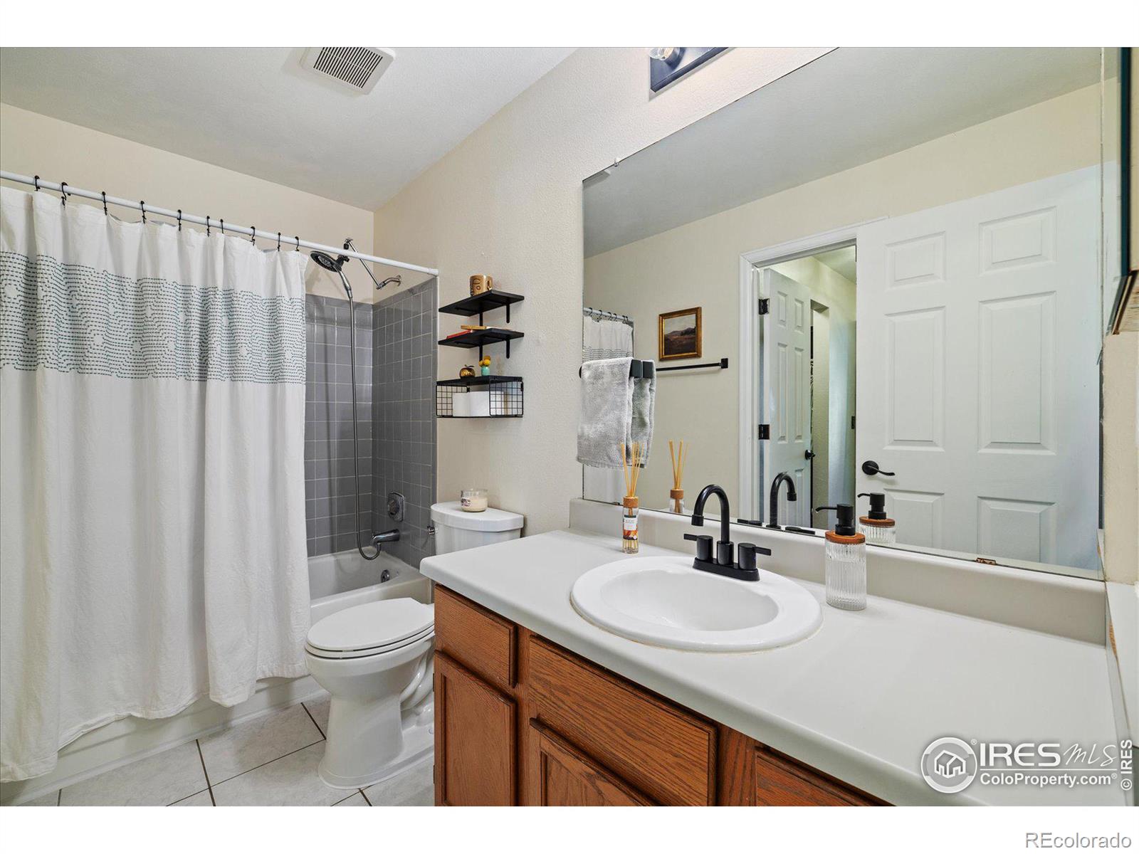 MLS Image #18 for 1836  juniper street,longmont, Colorado