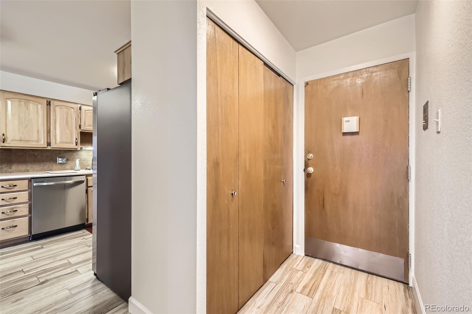 MLS Image #3 for 9335 e center avenue 4b,denver, Colorado