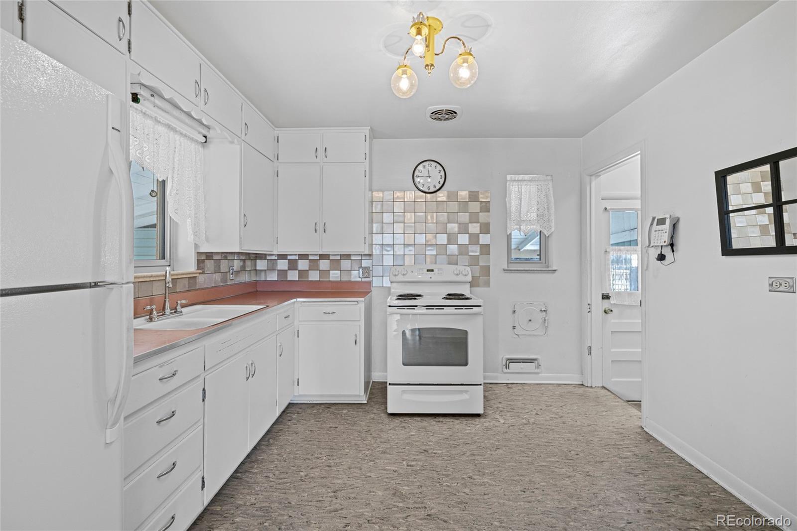 MLS Image #10 for 4830 w vassar avenue,denver, Colorado