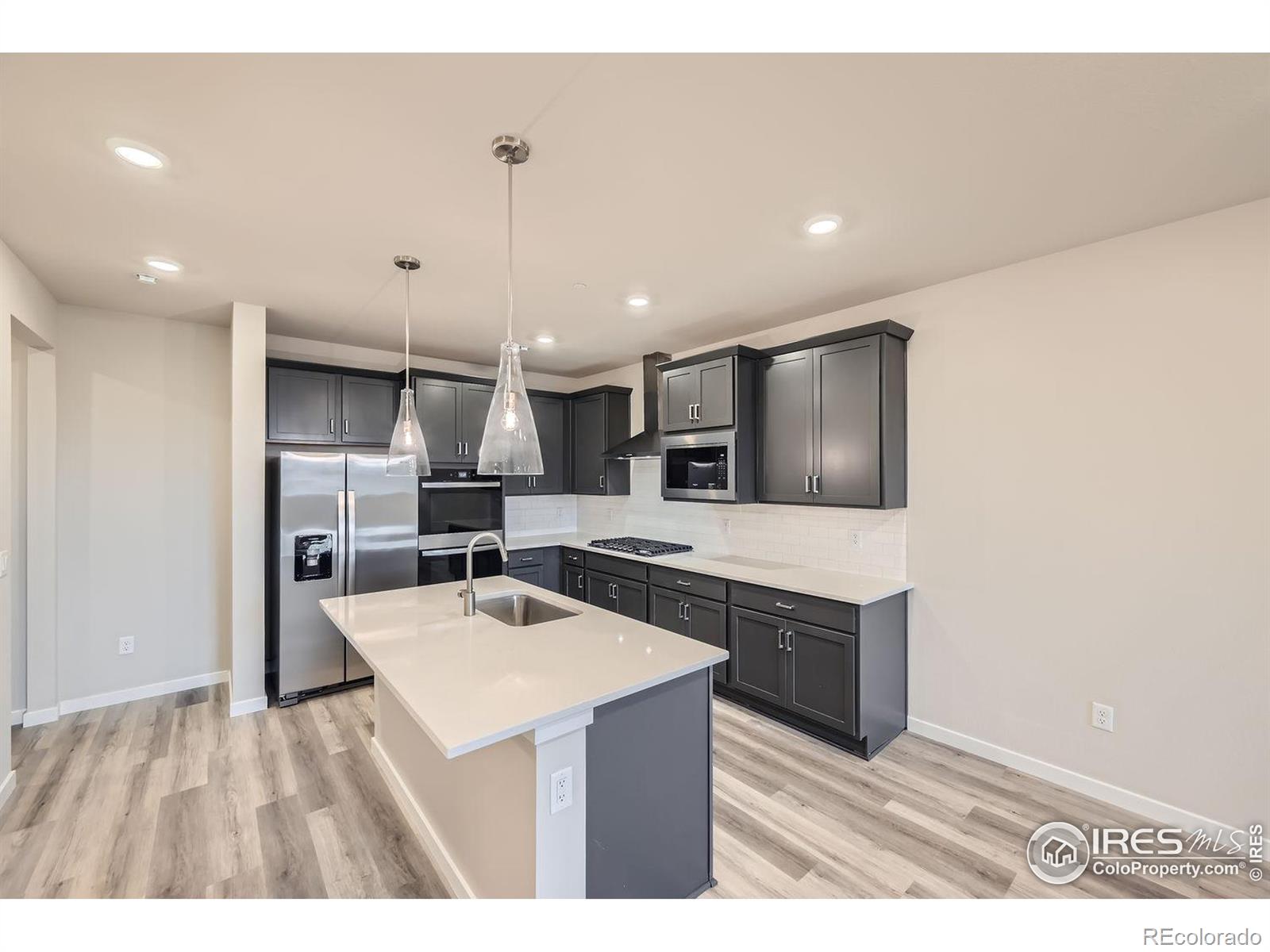 MLS Image #3 for 2822  south flat circle,longmont, Colorado