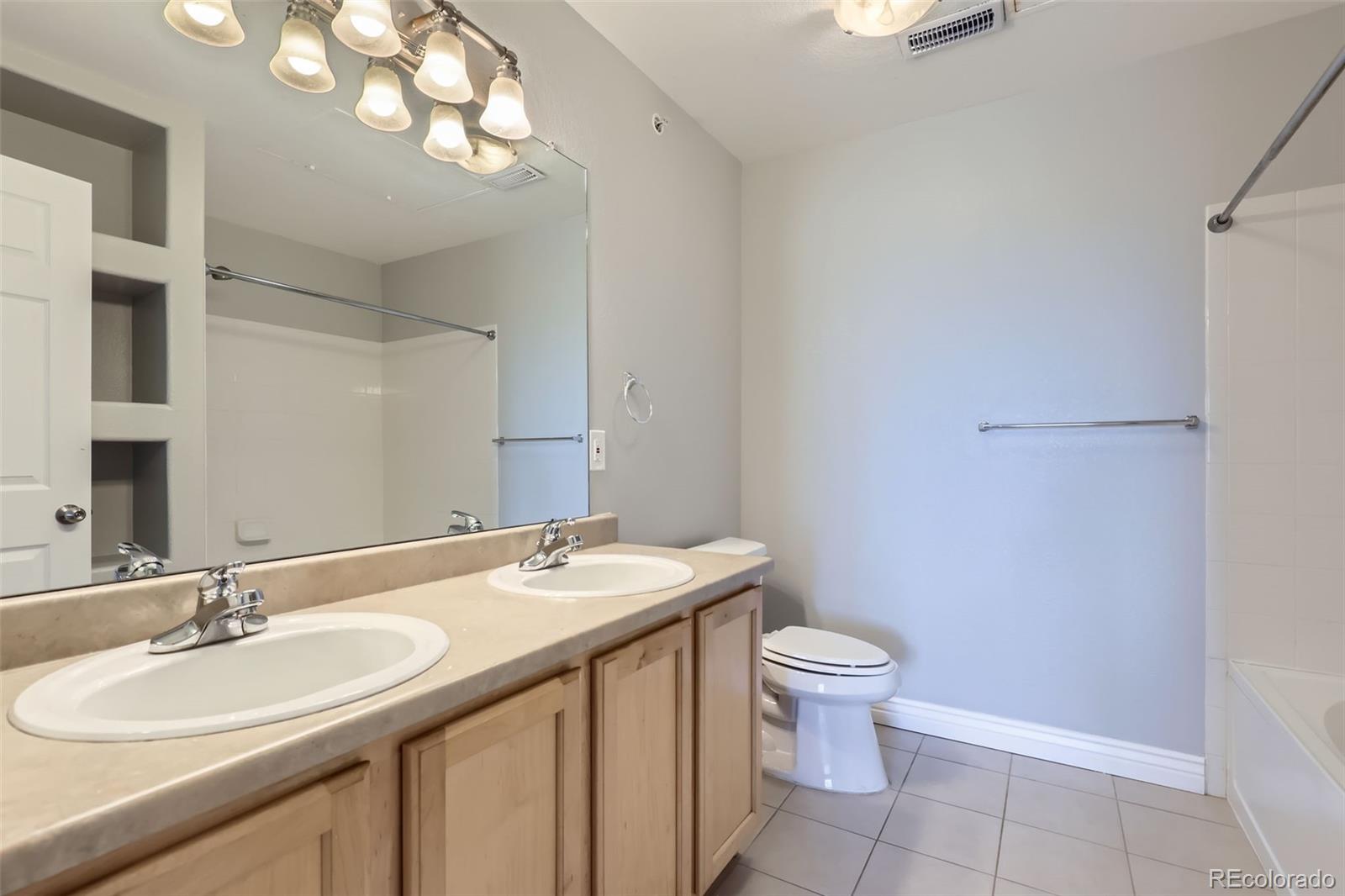 MLS Image #18 for 5255  memphis street,denver, Colorado