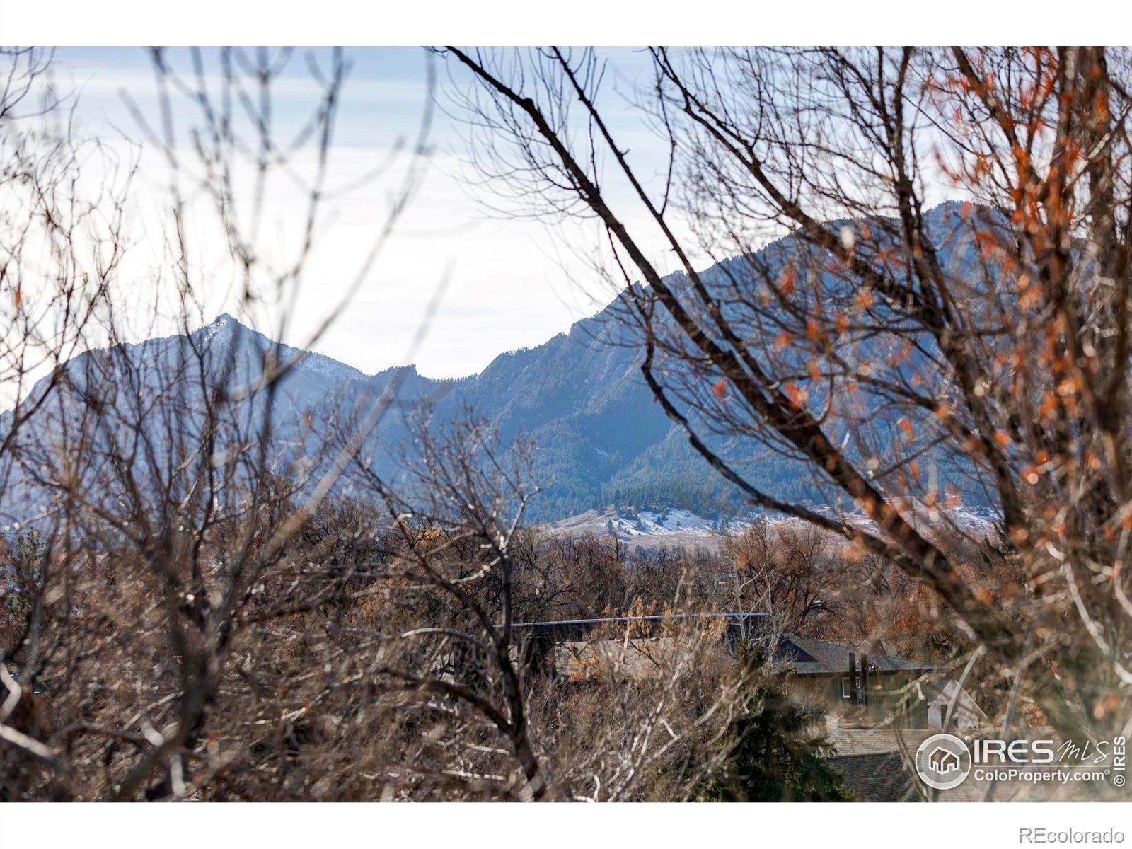 MLS Image #16 for 2201  pearl street,boulder, Colorado