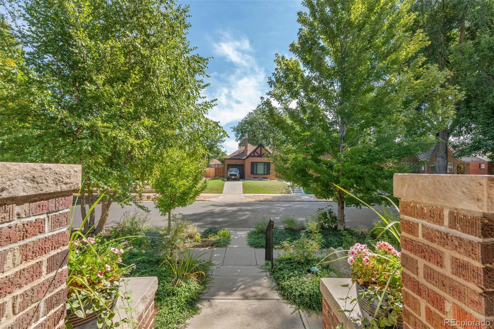 MLS Image #3 for 2551 n glencoe street,denver, Colorado