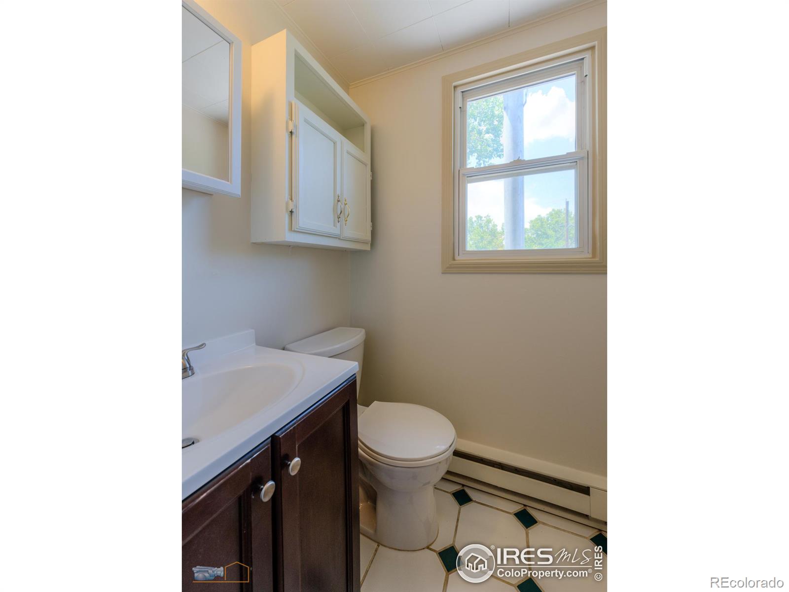 MLS Image #20 for 4525 s delaware street,englewood, Colorado