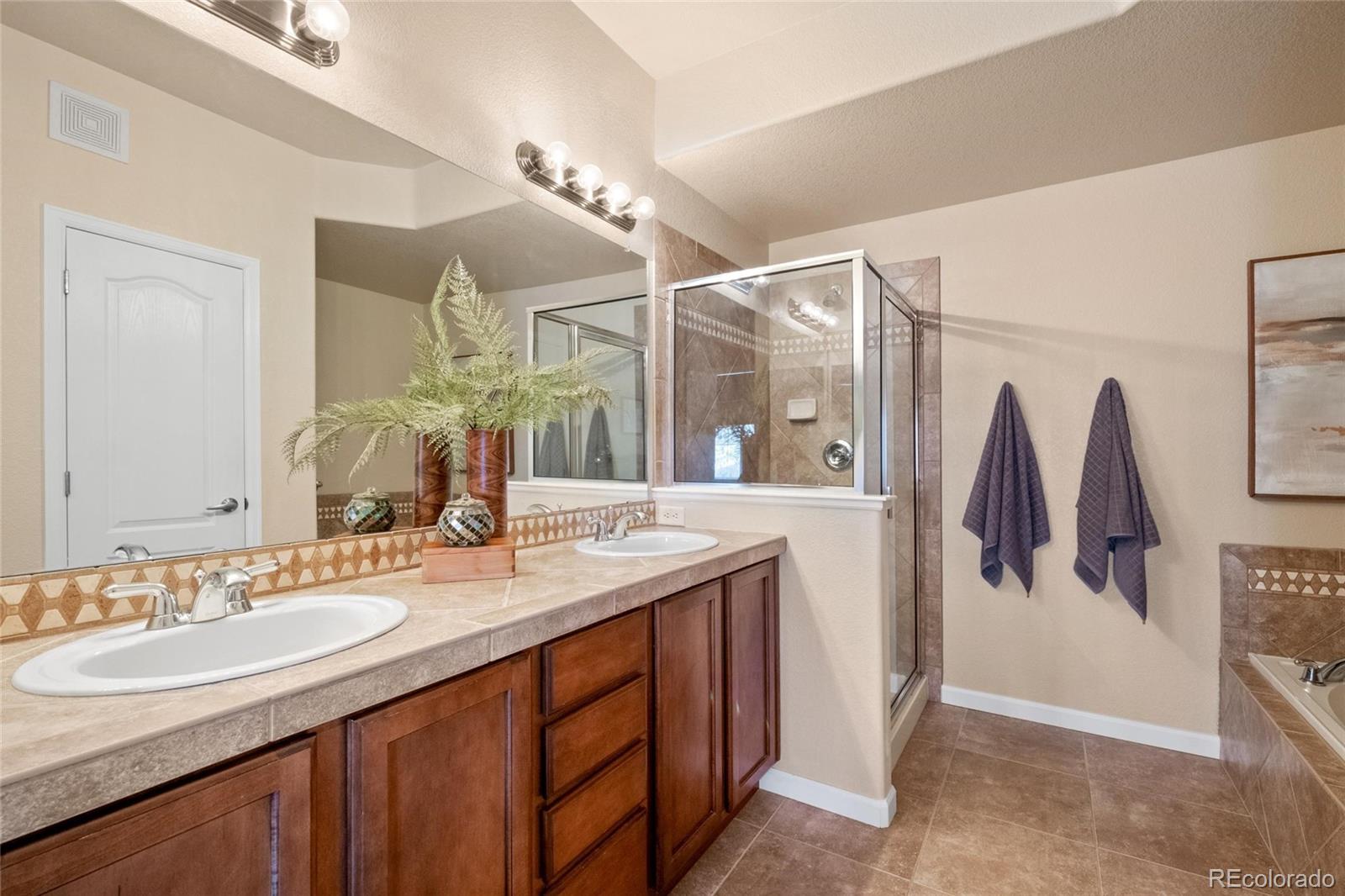 MLS Image #5 for 6232  kilmer loop,arvada, Colorado