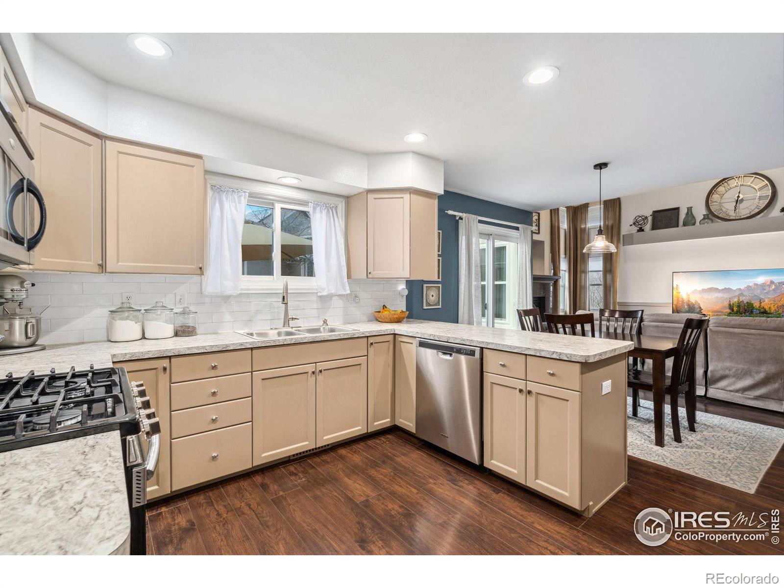 MLS Image #8 for 1907  glenview court,fort collins, Colorado