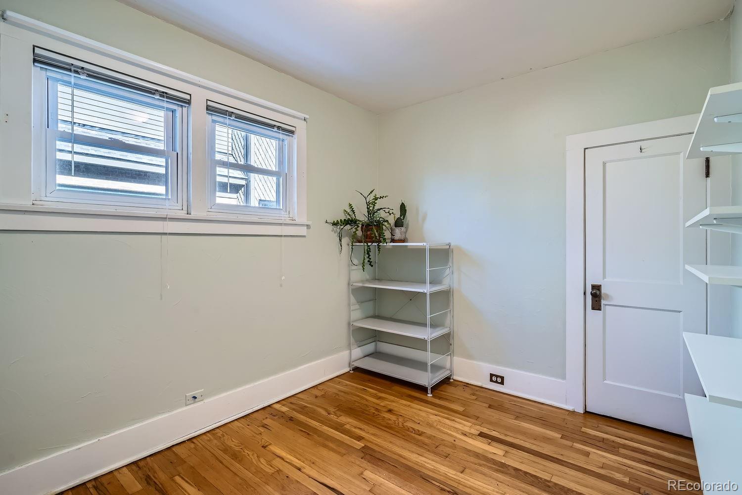 MLS Image #11 for 826 s york street,denver, Colorado