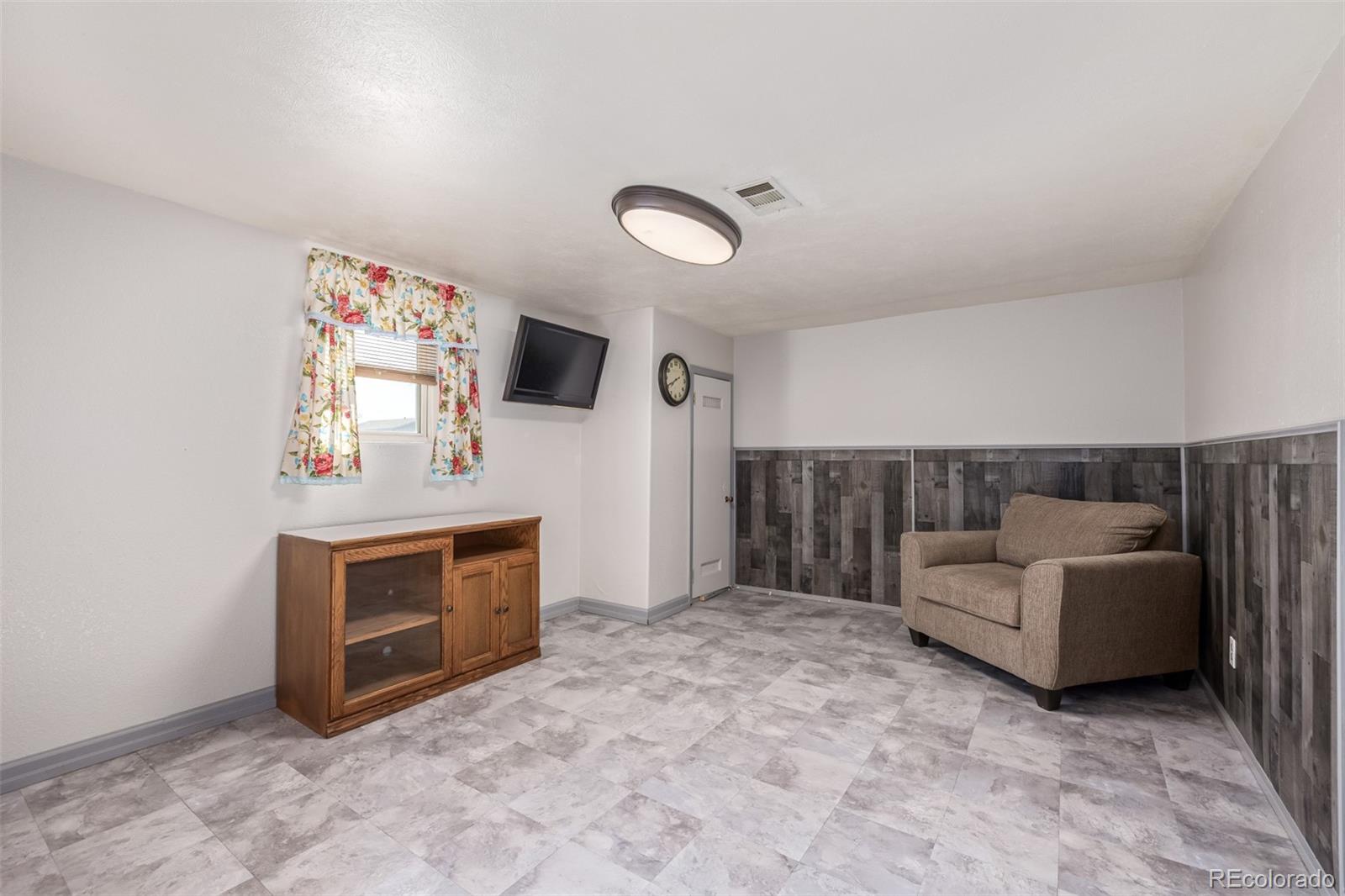 MLS Image #28 for 381  el paso court,denver, Colorado