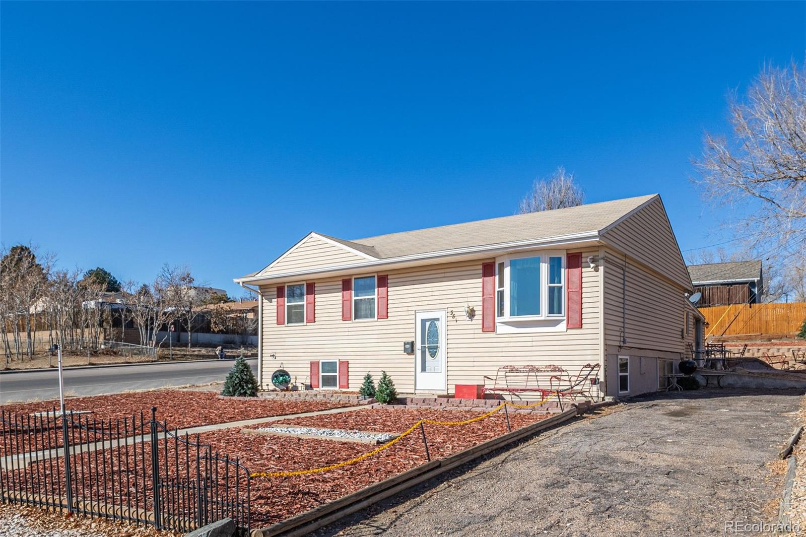 MLS Image #4 for 381  el paso court,denver, Colorado