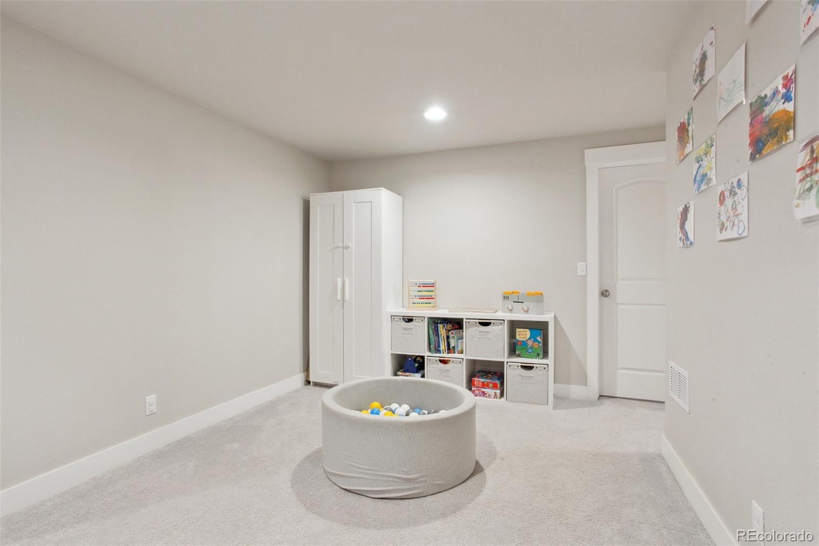 MLS Image #22 for 10350 e 57th place,denver, Colorado