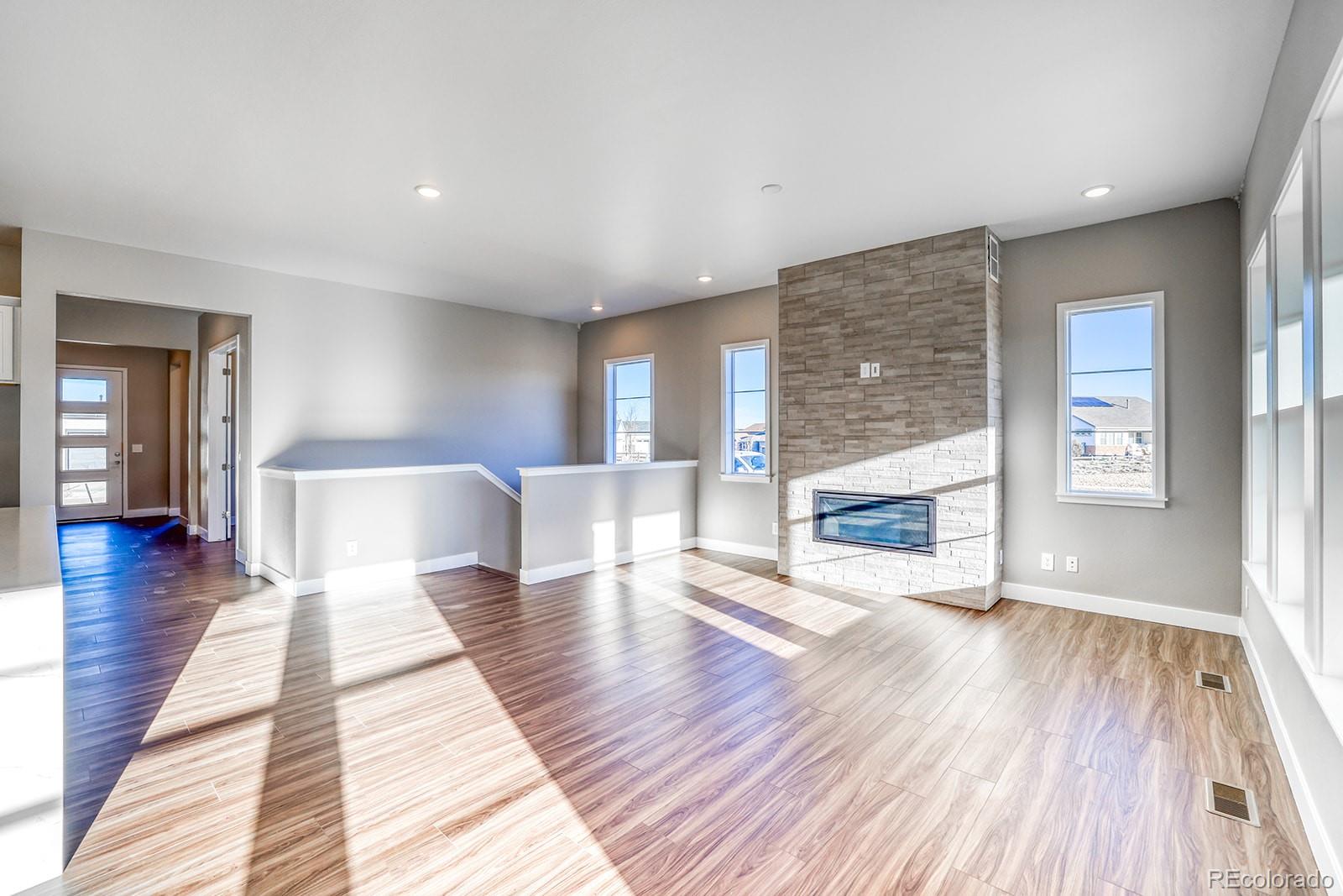 MLS Image #3 for 8871 s quemoy street,aurora, Colorado