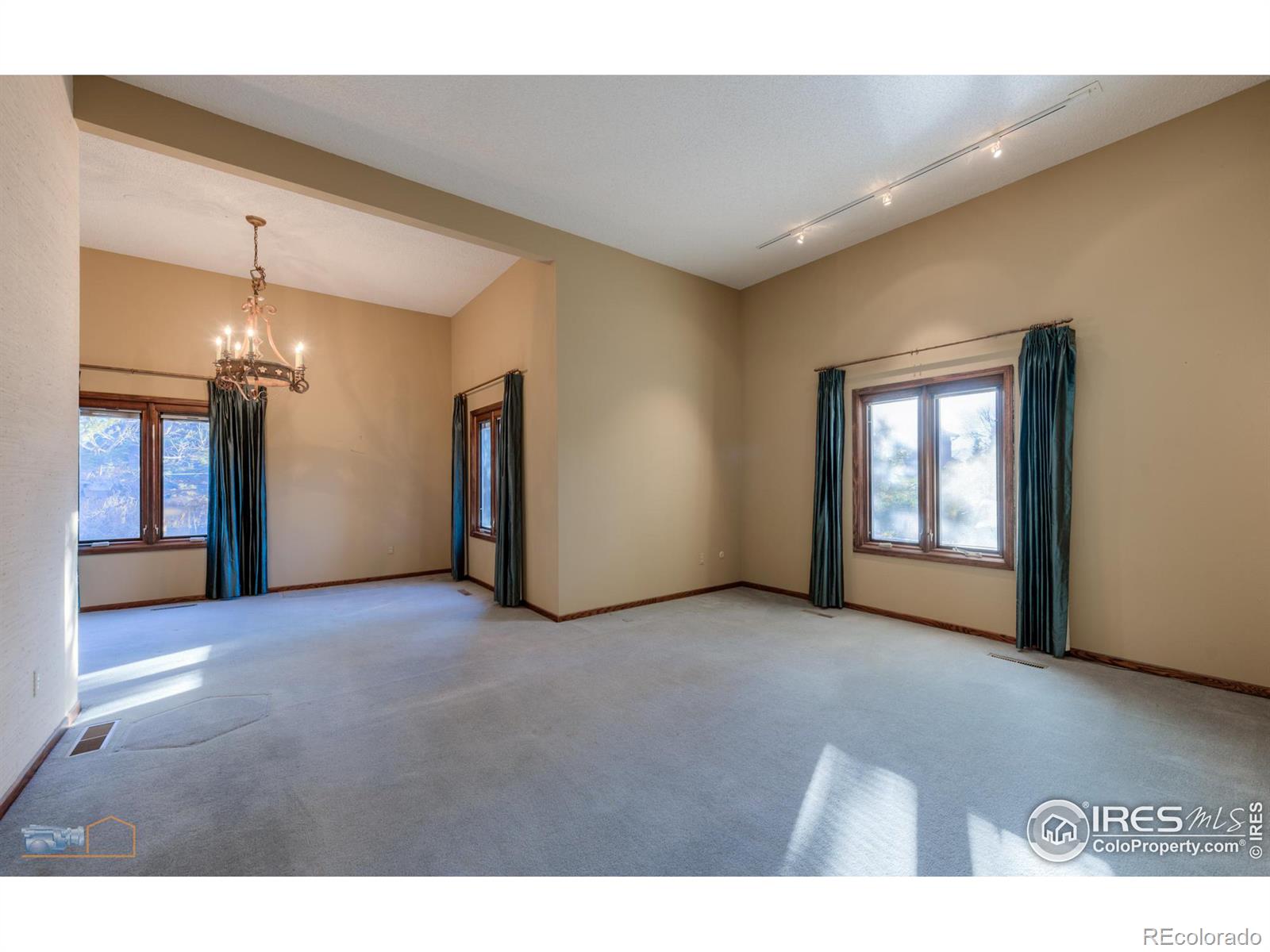 CMA Image for 649 W Birch Court,Louisville, Colorado