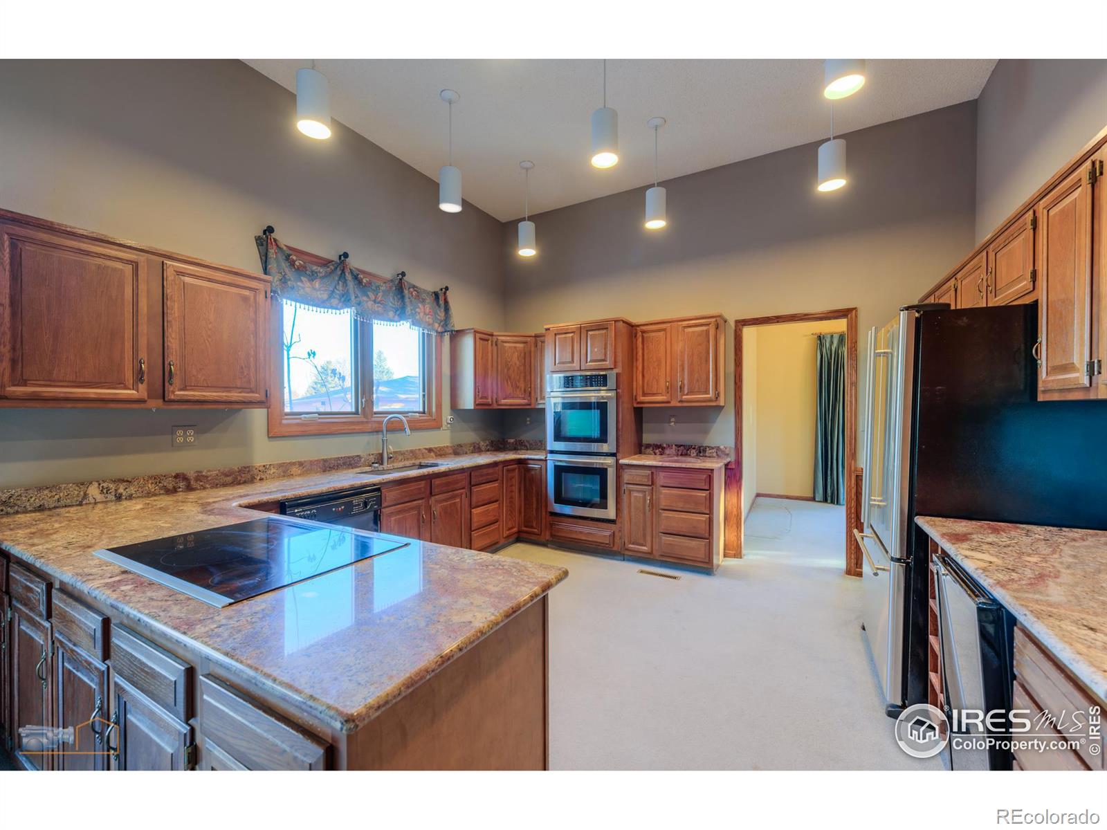 MLS Image #5 for 649 w birch court,louisville, Colorado