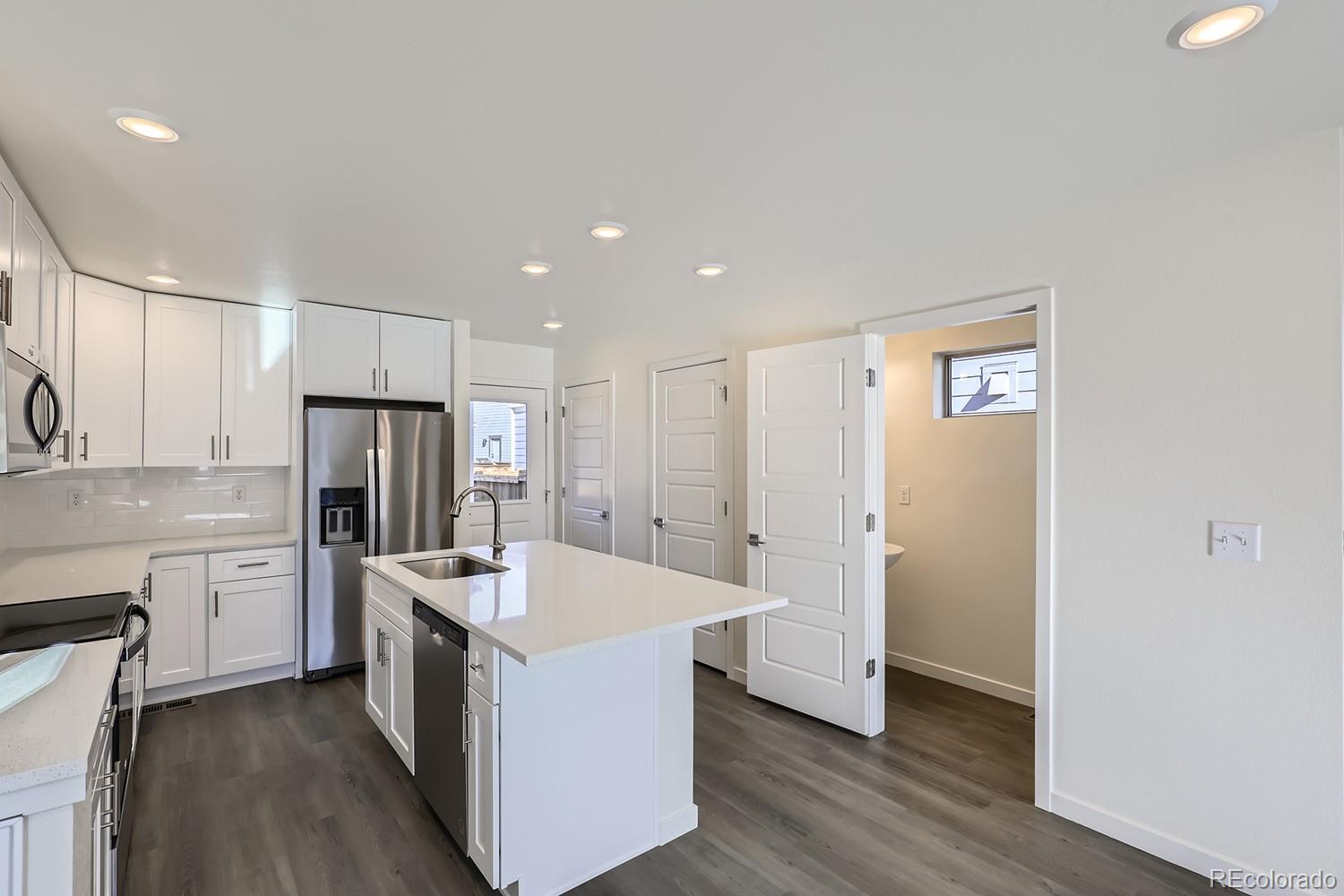 MLS Image #13 for 10251 e 62nd place,denver, Colorado