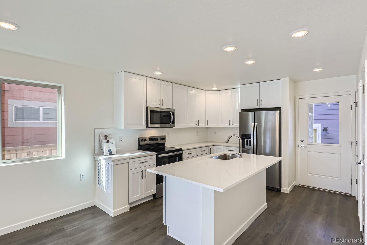 MLS Image #14 for 10251 e 62nd place,denver, Colorado