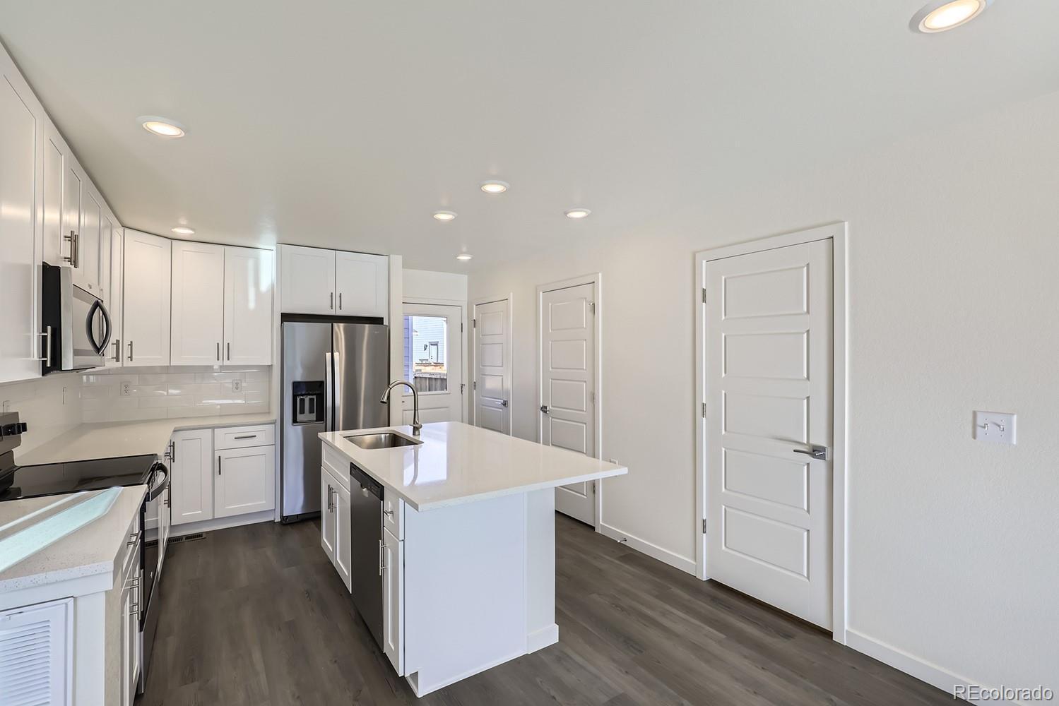 MLS Image #15 for 10251 e 62nd place,denver, Colorado