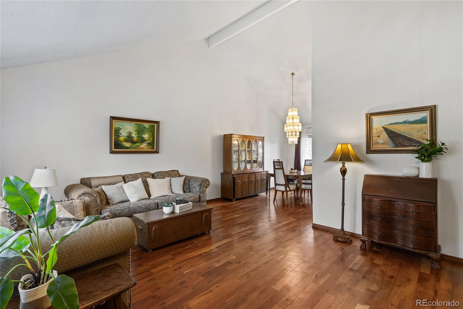 MLS Image #9 for 6327 s emporia circle,englewood, Colorado