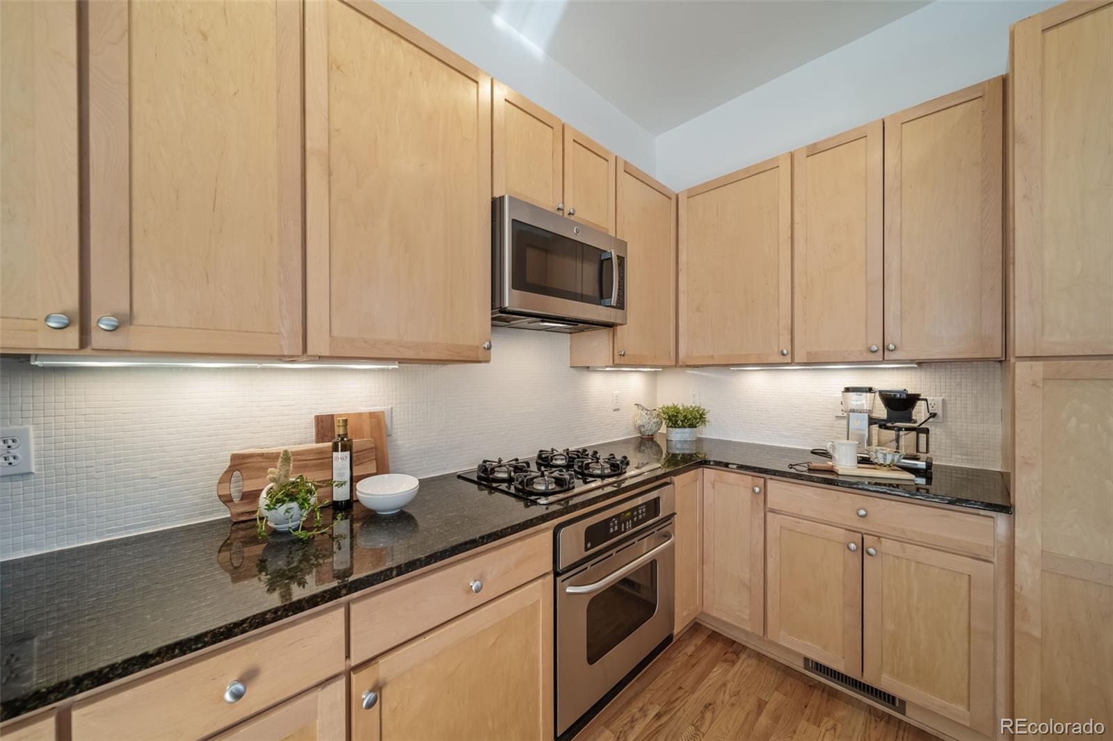 MLS Image #14 for 7777 e 1st place 110,denver, Colorado