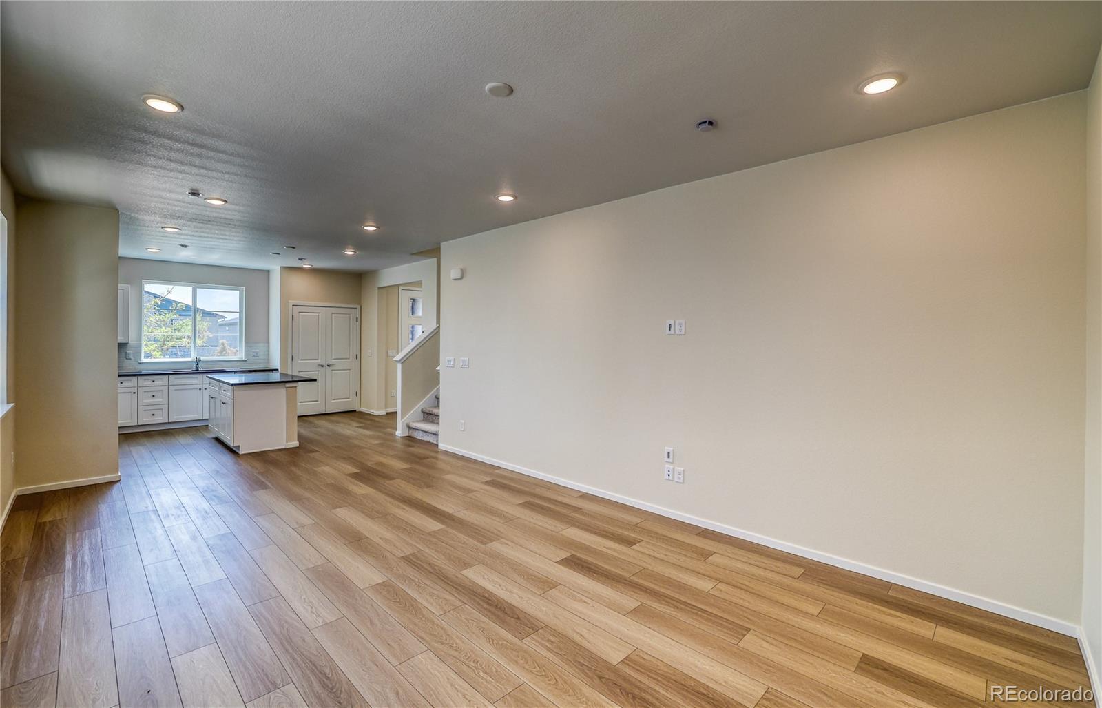 MLS Image #8 for 23951 e 40th avenue,aurora, Colorado