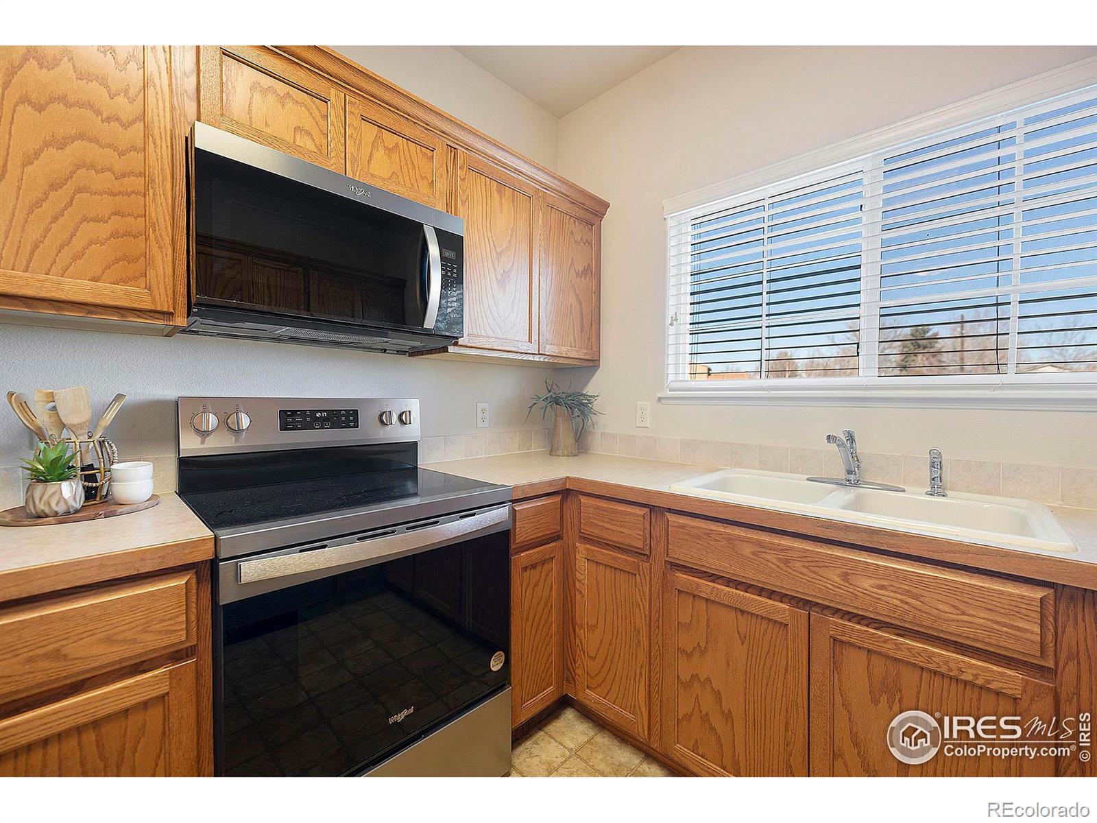 MLS Image #7 for 138  beacon way,windsor, Colorado