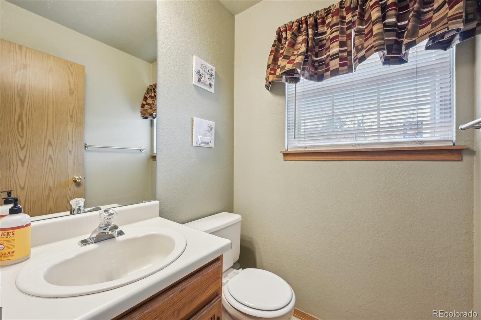 MLS Image #8 for 912 s paris court ,aurora, Colorado