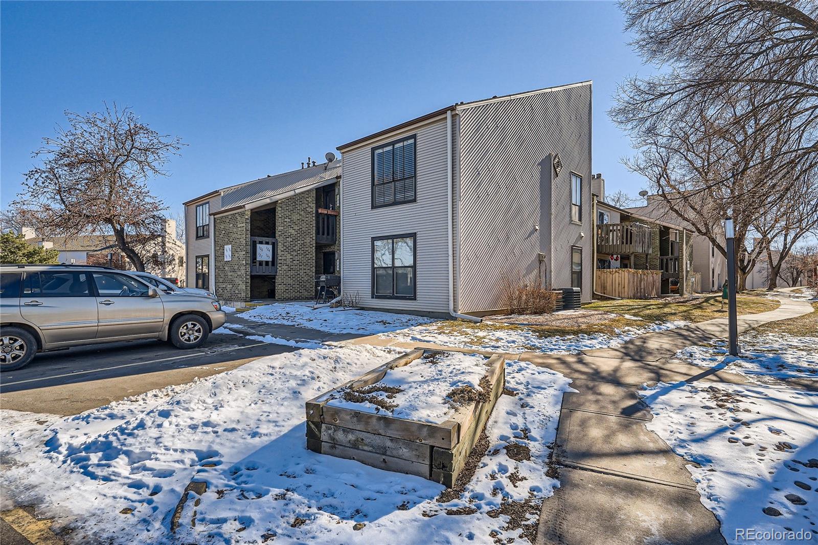 MLS Image #2 for 3550 s harlan street,denver, Colorado