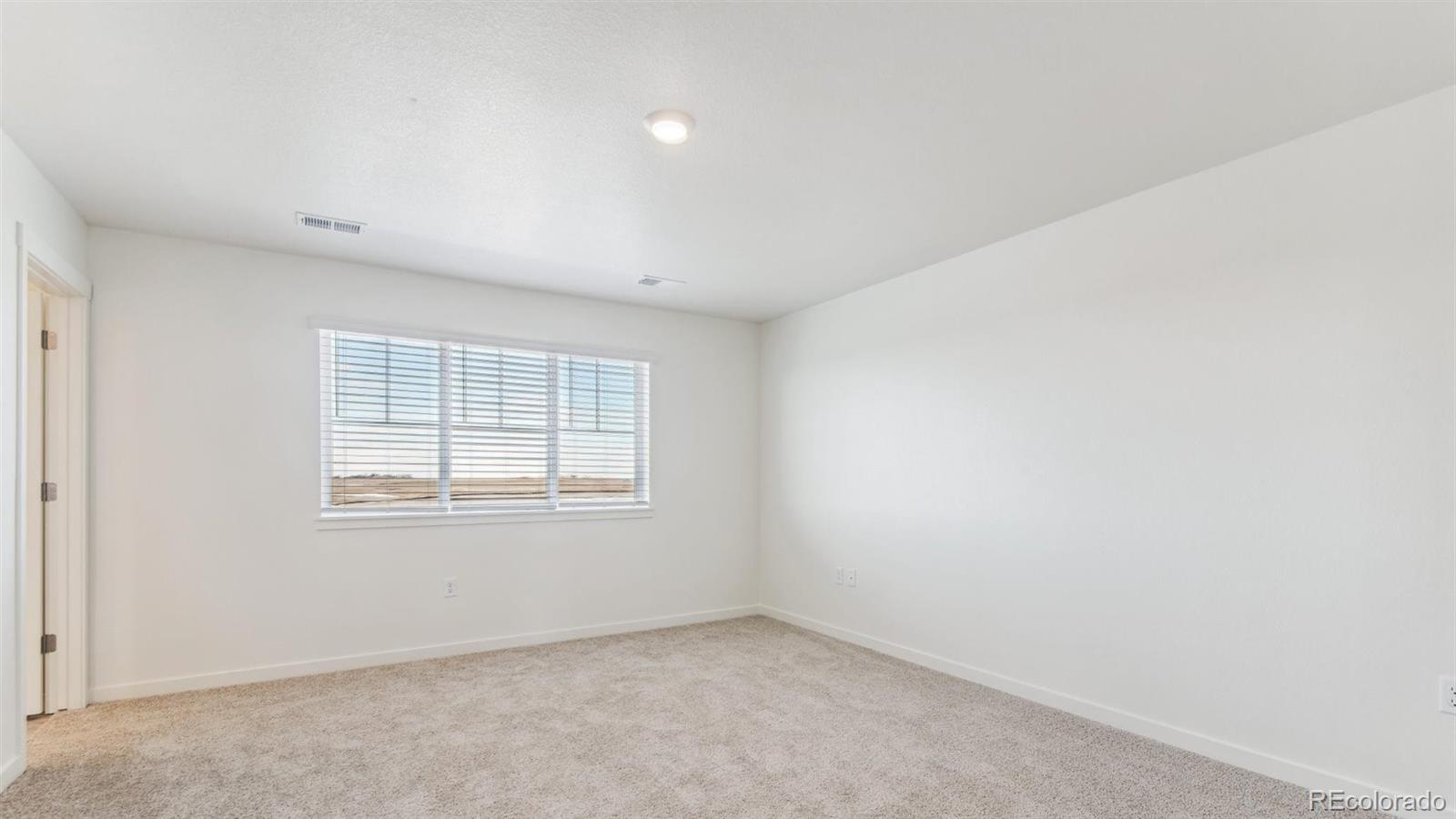 MLS Image #11 for 693 n tempe street,aurora, Colorado