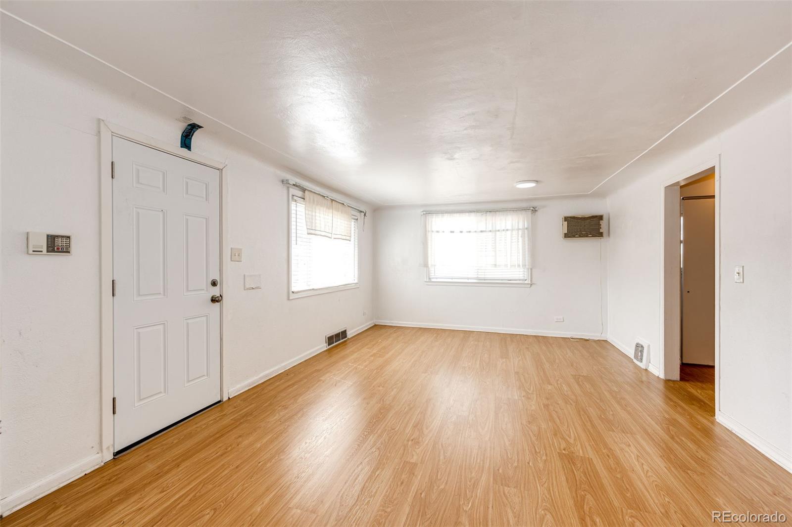 MLS Image #5 for 3125 w ford place,denver, Colorado