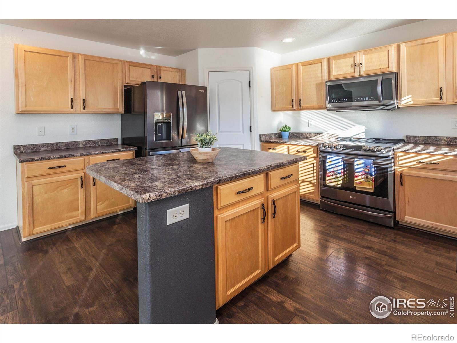 MLS Image #10 for 4191  woodlake lane,wellington, Colorado