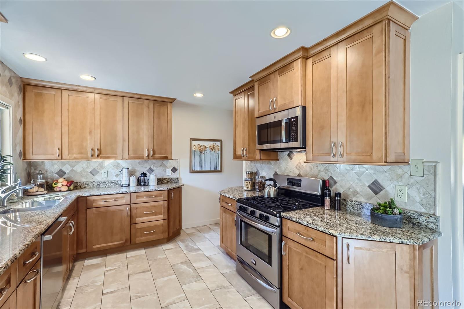 MLS Image #7 for 8302 e lehigh drive,denver, Colorado