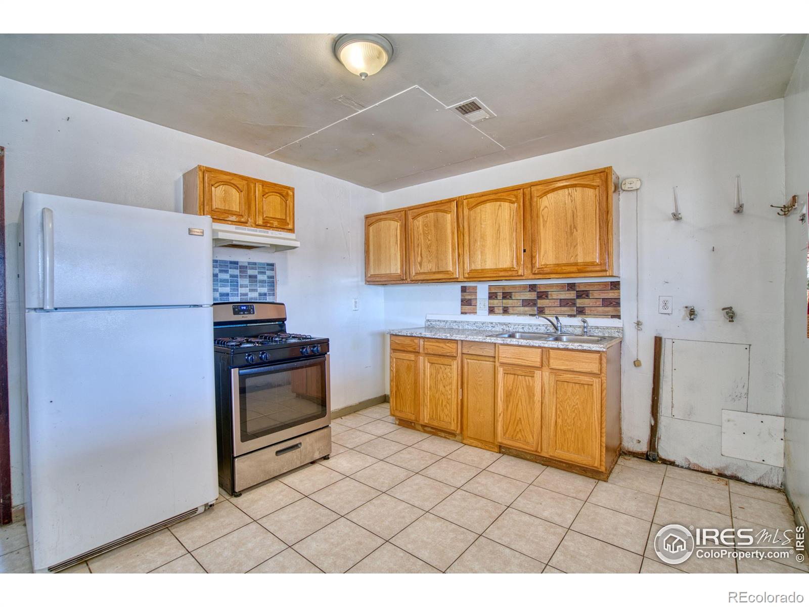 MLS Image #2 for 940 e 89th avenue,thornton, Colorado