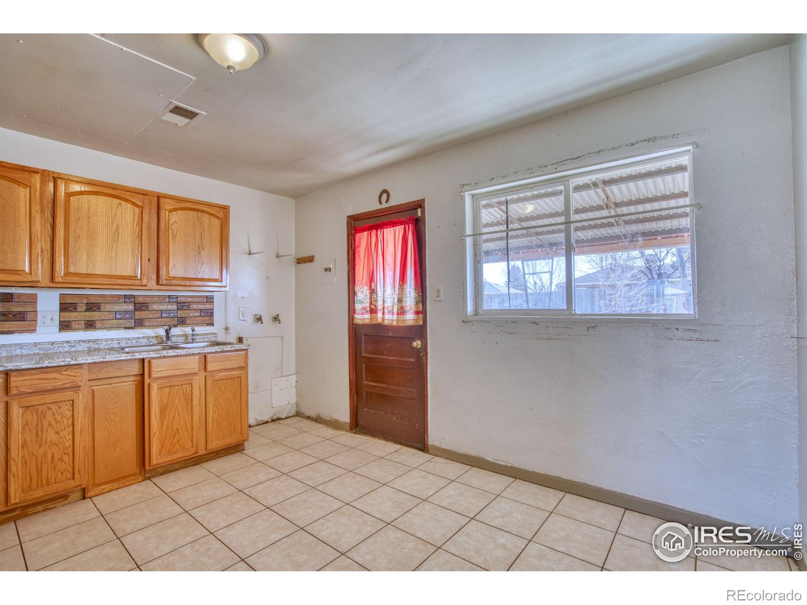 MLS Image #3 for 940 e 89th avenue,thornton, Colorado