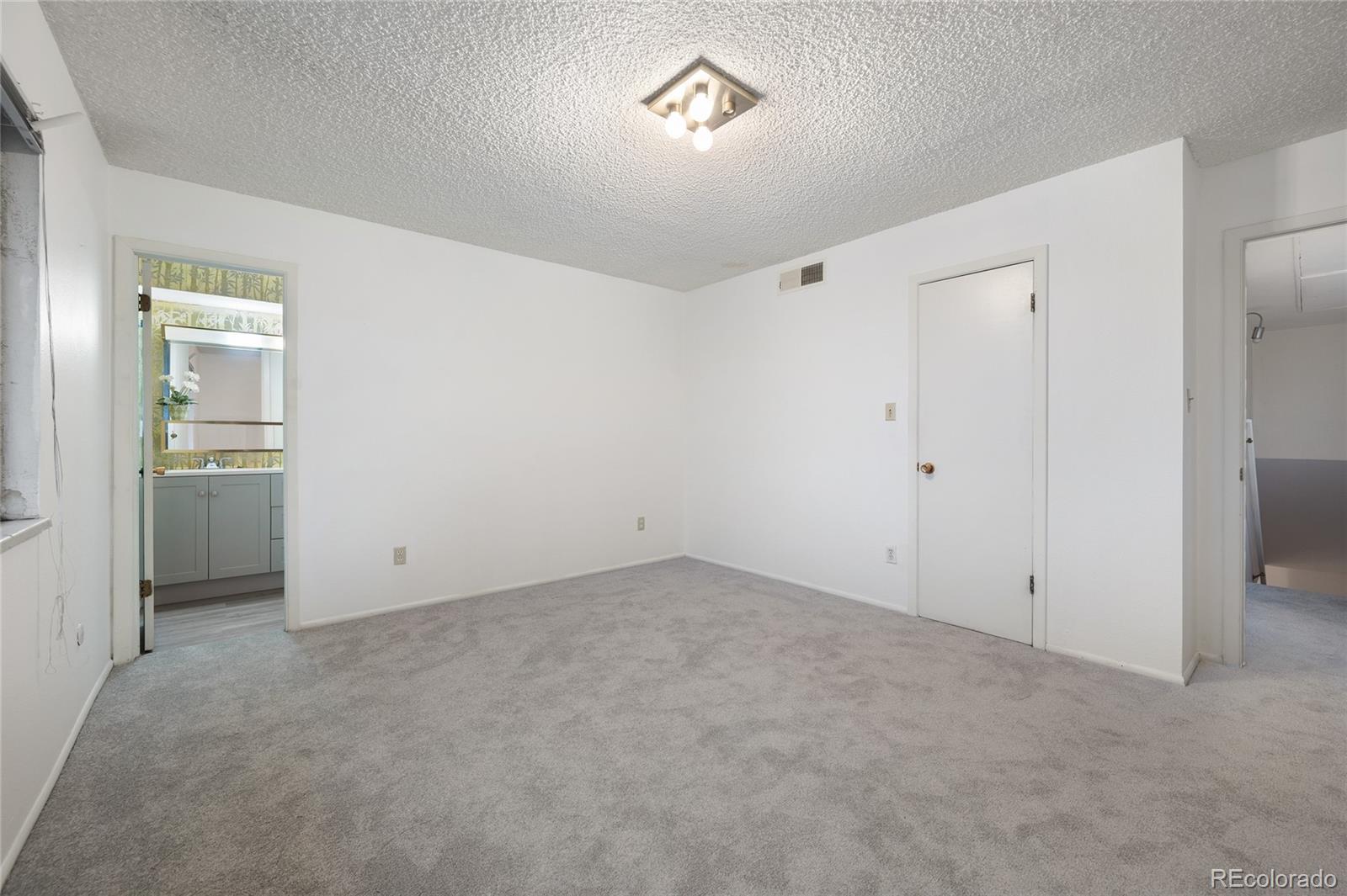 MLS Image #18 for 3855 s monaco street,denver, Colorado